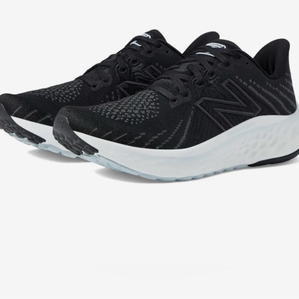 Gently used, New Balance Fresh Foam, Vongo V5 sneakers in size 8.